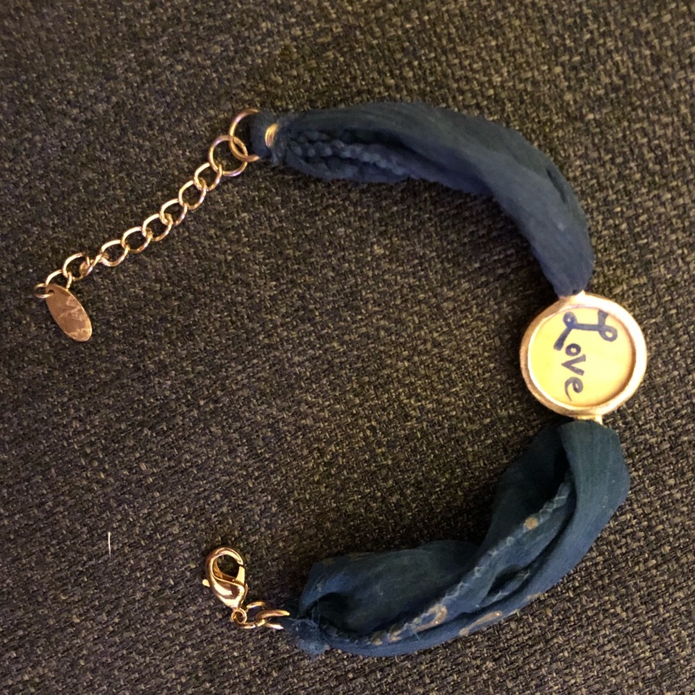 Chiffon bracelet